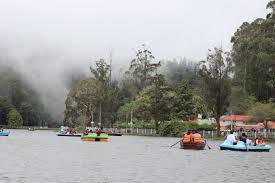 Kodaikanal – Princess of Hill Stations, lake and misty mountains